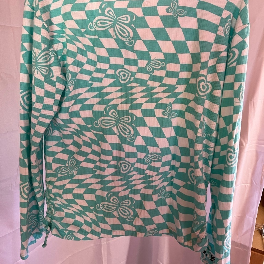 Four Top Long Sleeve Bundle - Picture 7 of 13